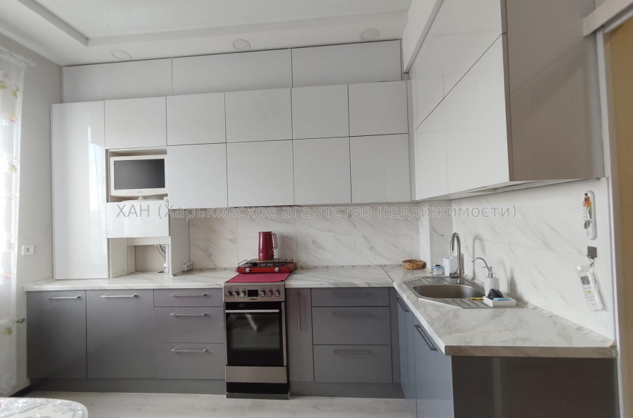 Продам квартиру, Библика ул. , 4 , 1 кім., 37.30 м², капитальный ремонт 