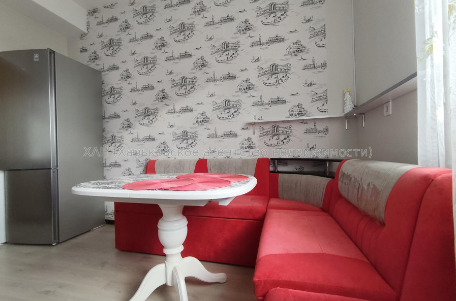 Продам квартиру, Библика ул. , 4 , 1 кім., 37.30 м², капитальный ремонт 