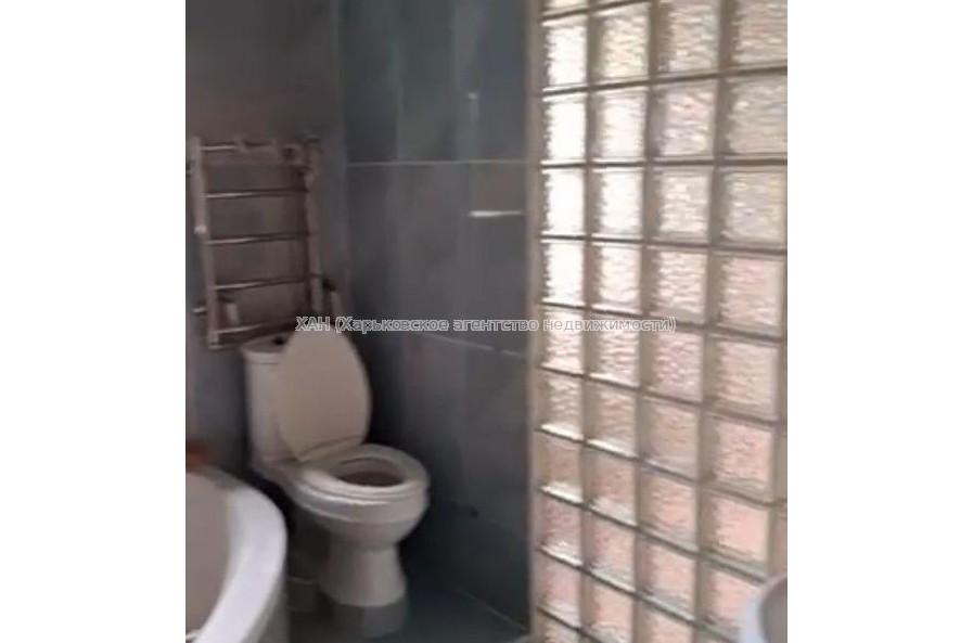 Продам квартиру, Чернышевская ул. , 4 кім., 91.10 м², частичный ремонт 