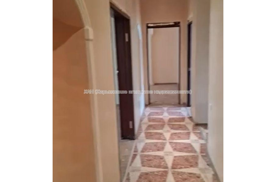 Продам квартиру, Чернышевская ул. , 4 кім., 91.10 м², частичный ремонт 