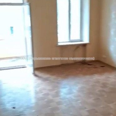 Продам квартиру, Чернышевская ул. , 4 кім., 91.10 м², частичный ремонт 