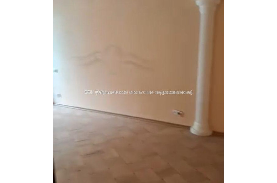 Продам квартиру, Чернышевская ул. , 4 кім., 91.10 м², частичный ремонт 