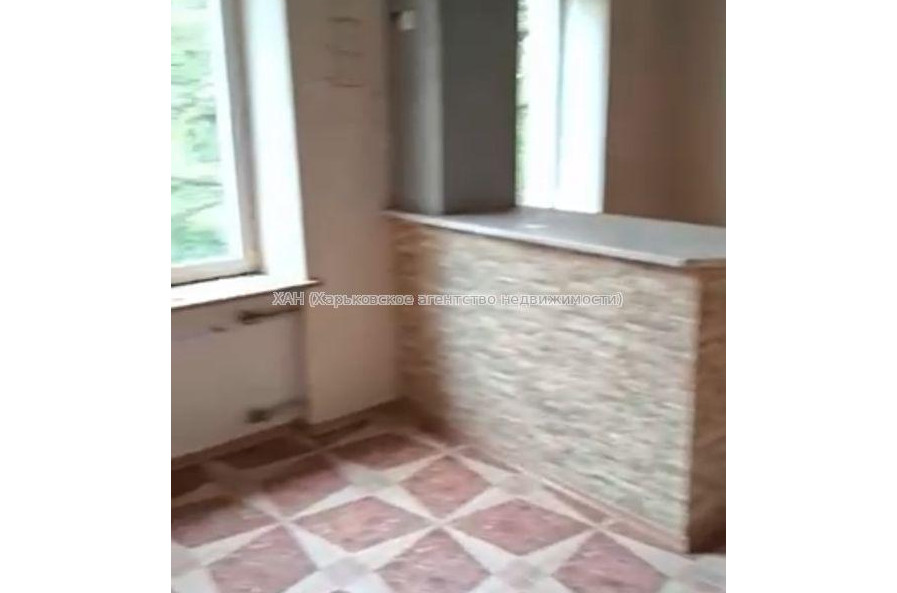 Продам квартиру, Чернышевская ул. , 4 кім., 91.10 м², частичный ремонт 