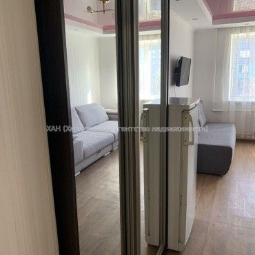 Продам квартиру, Единства ул. , 1 кім., 26 м², авторский дизайн 