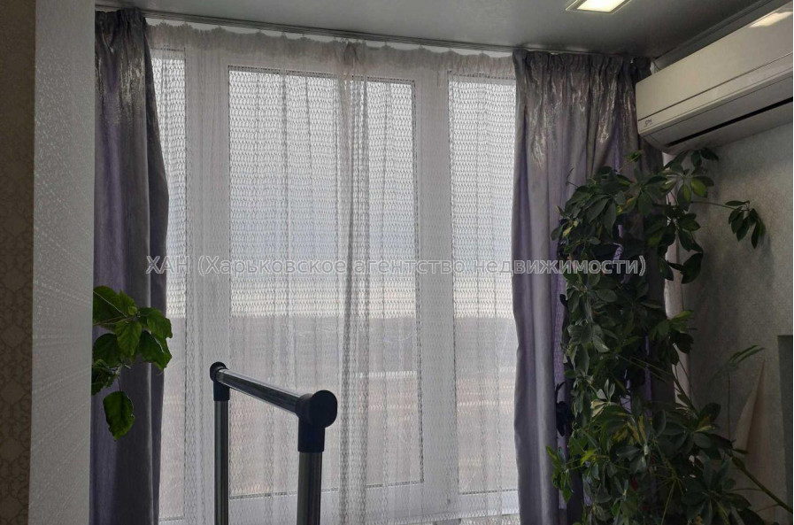 Продам квартиру, Курчатова просп. , 3  ком., 66 м², косметический ремонт 