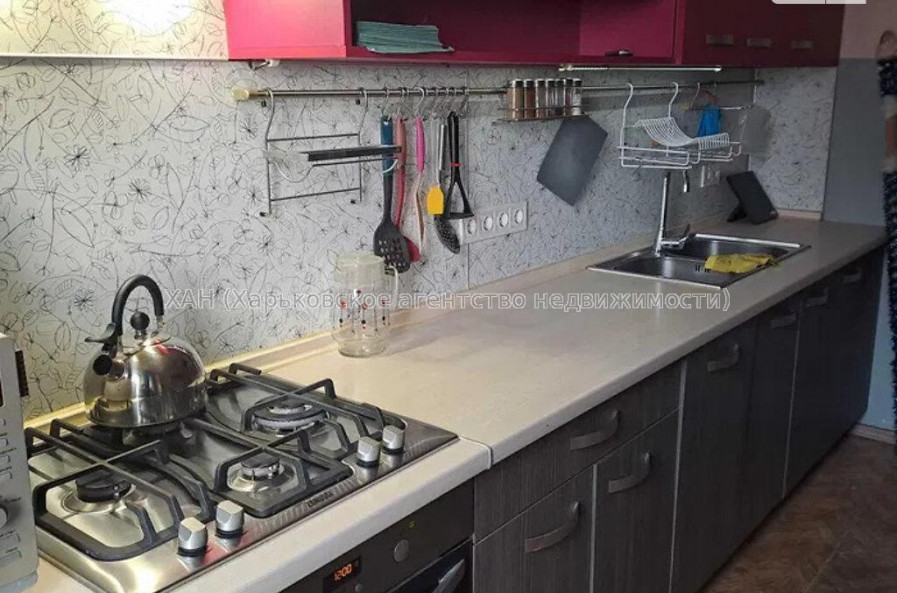 Продам квартиру, Курчатова просп. , 3 кім., 66 м², косметический ремонт 