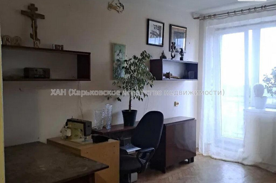 Продам квартиру, Курчатова просп. , 3 кім., 66 м², косметический ремонт 