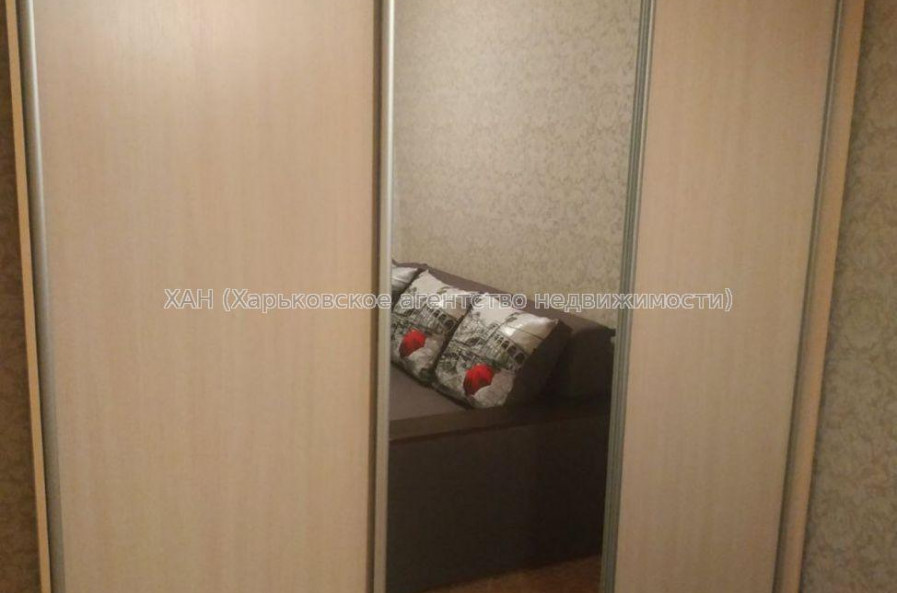 Продам квартиру, Георгия Тарасенко ул. , 1 кім., 32.70 м², косметический ремонт 