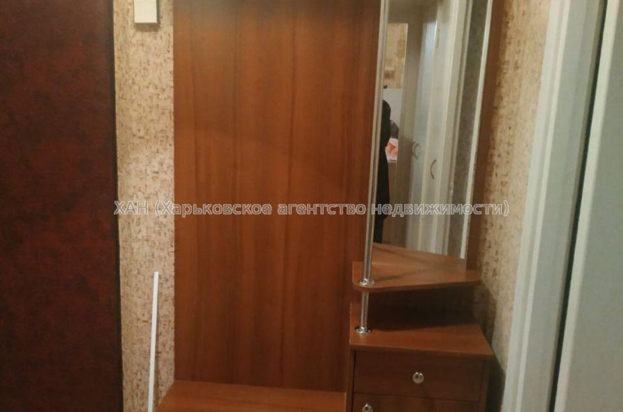 Продам квартиру, Георгия Тарасенко ул. , 1 кім., 32.70 м², косметический ремонт 