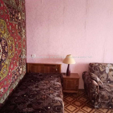 Продам квартиру, Каркача Ивана бульв. , 1 кім., 34 м², косметический ремонт 