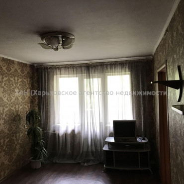 Продам квартиру, Героев Харькова просп. , 2  ком., 44 м², капитальный ремонт 