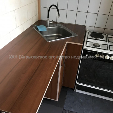 Продам квартиру, Героев Харькова просп. , 2  ком., 44 м², капитальный ремонт 