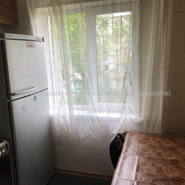 Продам квартиру, Героев Харькова просп. , 2  ком., 44 м², капитальный ремонт 