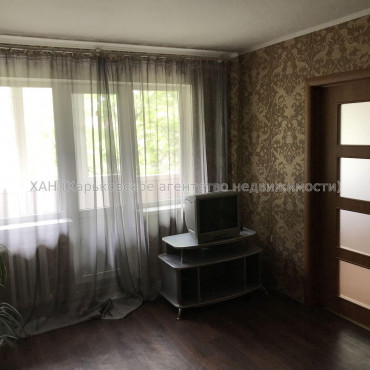 Продам квартиру, Героев Харькова просп. , 2  ком., 44 м², капитальный ремонт 
