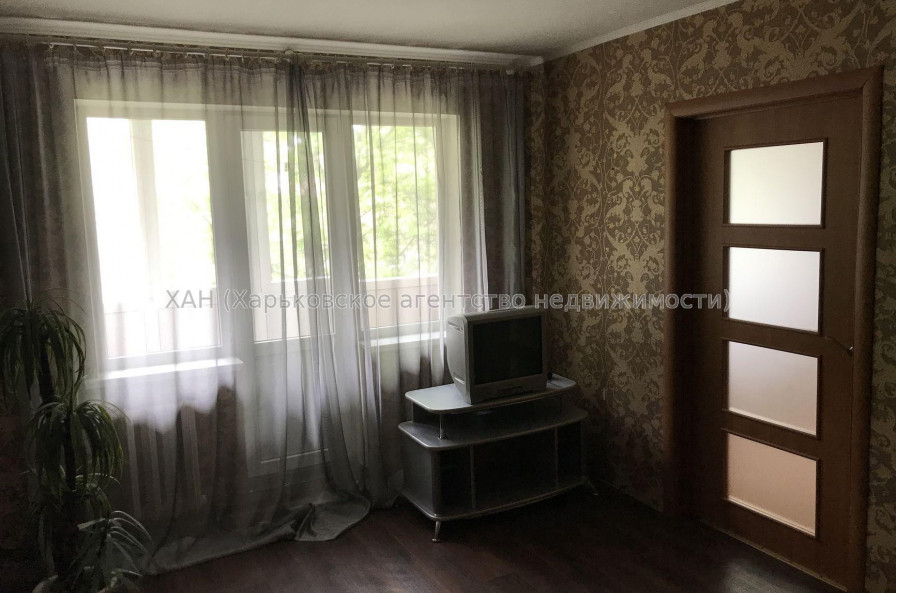 Продам квартиру, Героев Харькова просп. , 2  ком., 44 м², капитальный ремонт 