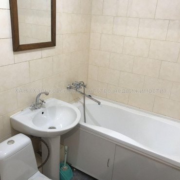 Продам квартиру, Героев Харькова просп. , 2  ком., 44 м², капитальный ремонт 