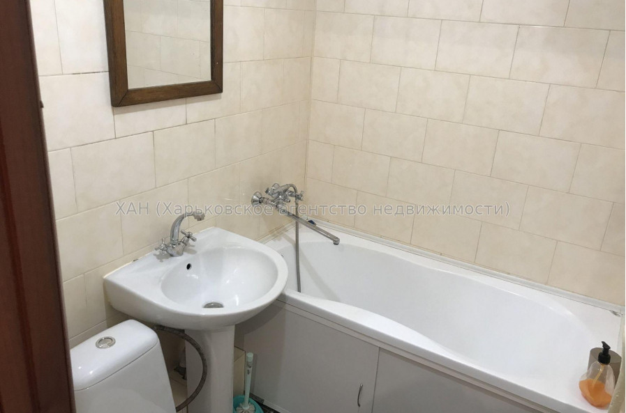 Продам квартиру, Героев Харькова просп. , 2  ком., 44 м², капитальный ремонт 