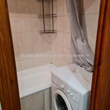 Продам квартиру, Яны Червоной ул. , 1  ком., 40.40 м², косметический ремонт 