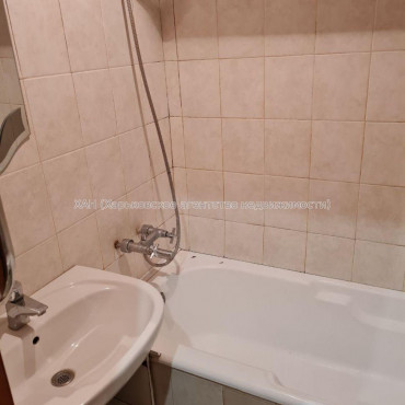 Продам квартиру, Яны Червоной ул. , 1  ком., 40.40 м², косметический ремонт 