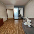 Продам квартиру, Яны Червоной ул. , 1 кім., 40.40 м², косметический ремонт 