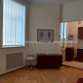Продам квартиру, Чернышевская ул. , 1 кім., 22 м², косметический ремонт