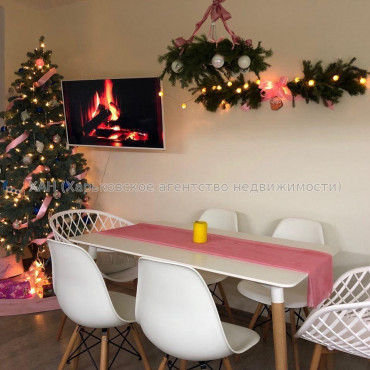 Продам квартиру, Мирослава Мисли ул. , 2  ком., 83 м², авторский дизайн 