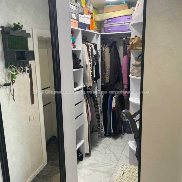 Продам квартиру, Мира ул. , 1 кім., 43.50 м², авторский дизайн 