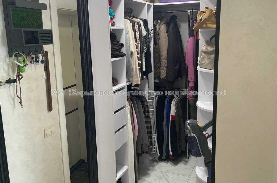 Продам квартиру, Мира ул. , 1 кім., 43.50 м², авторский дизайн 