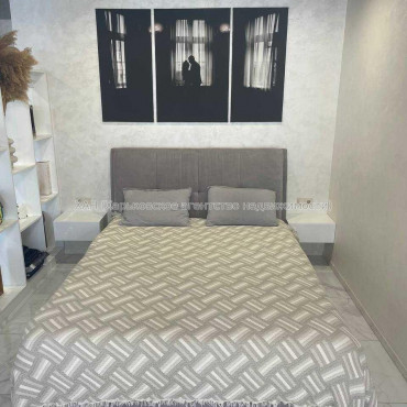 Продам квартиру, Мира ул. , 1 кім., 43.50 м², авторский дизайн 