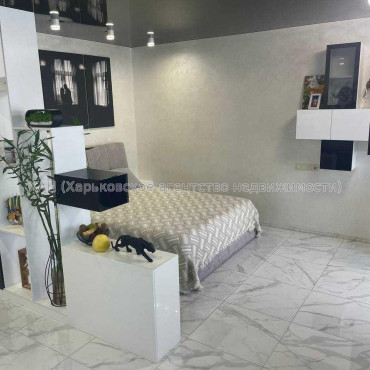 Продам квартиру, Мира ул. , 1 кім., 43.50 м², авторский дизайн 