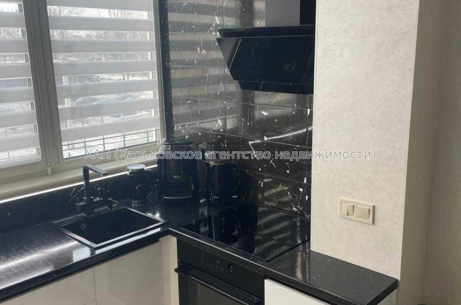 Продам квартиру, Мира ул. , 1 кім., 43.50 м², авторский дизайн 