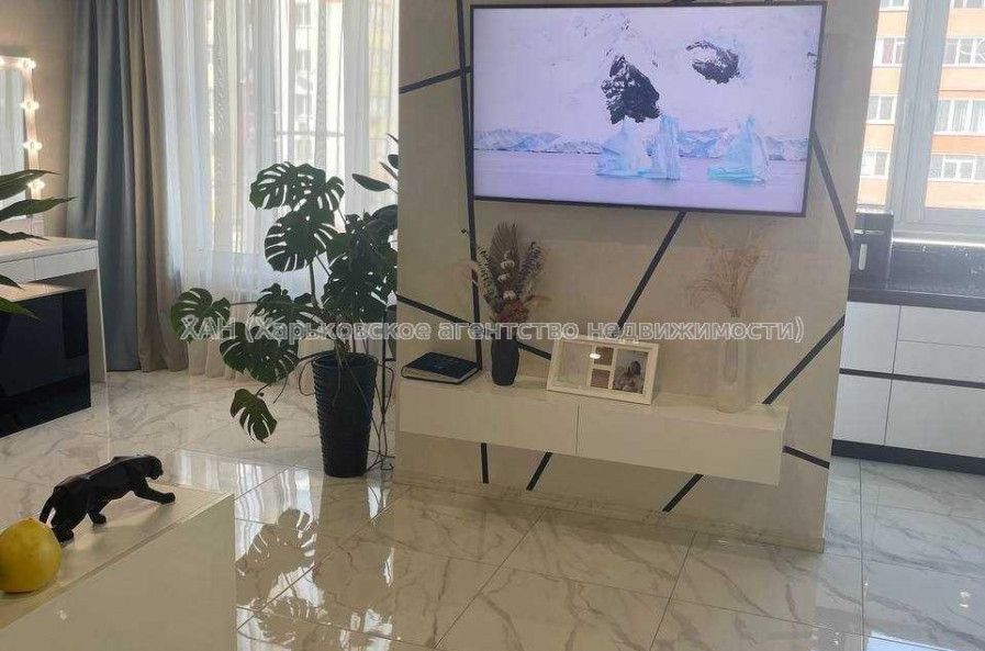 Продам квартиру, Мира ул. , 1 кім., 43.50 м², авторский дизайн 