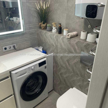 Продам квартиру, Мира ул. , 1 кім., 43.50 м², авторский дизайн 