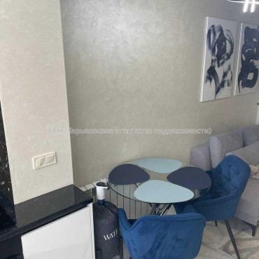 Продам квартиру, Мира ул. , 1 кім., 43.50 м², авторский дизайн 