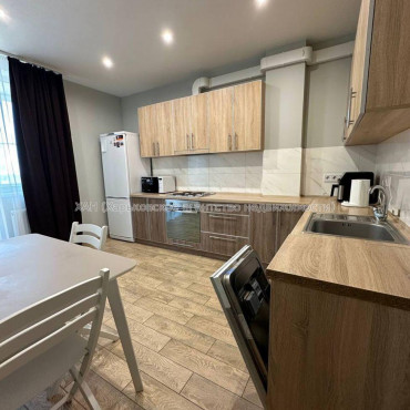 Продам квартиру, Льва Ландау просп. , 2  ком., 63.30 м², евроремонт 