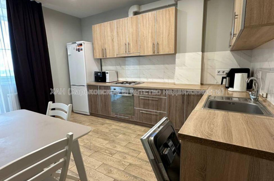 Продам квартиру, Льва Ландау просп. , 2  ком., 63.30 м², евроремонт 