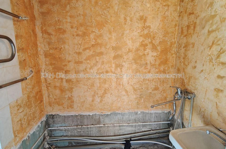 Продам квартиру, Людвига Свободы просп. , 2  ком., 56.80 м², без внутренних работ 