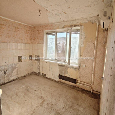 Продам квартиру, Людвига Свободы просп. , 2  ком., 56.80 м², без внутренних работ 