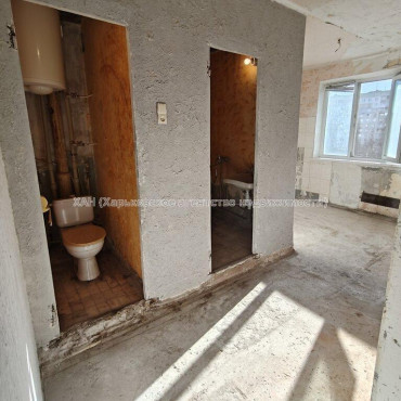 Продам квартиру, Людвига Свободы просп. , 2  ком., 56.80 м², без внутренних работ 