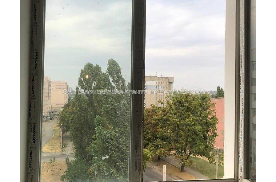 Продам квартиру, Ньютона ул. , 2  ком., 57 м², без внутренних работ 