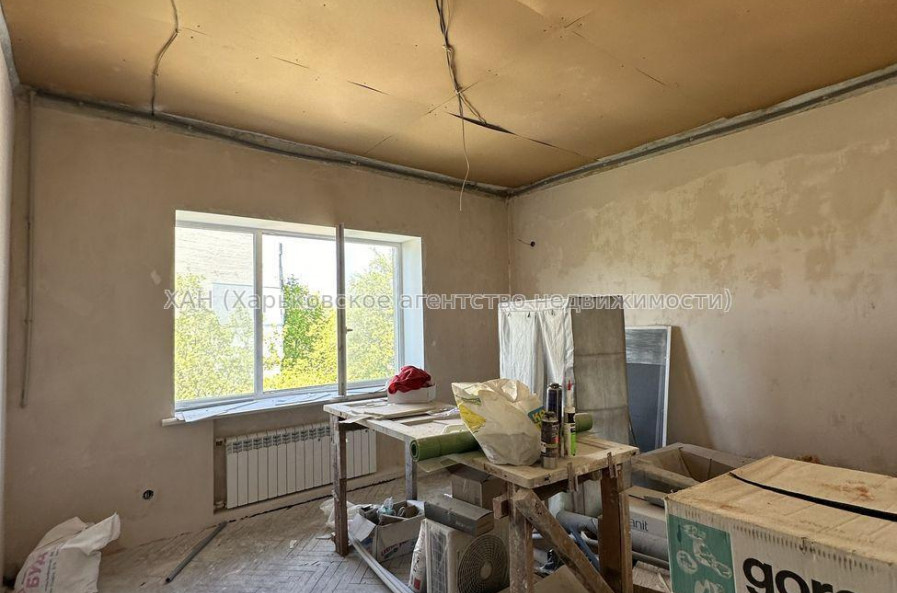 Продам квартиру, Ильи Коваля ул. , 2 кім., 64 м², частичный ремонт 