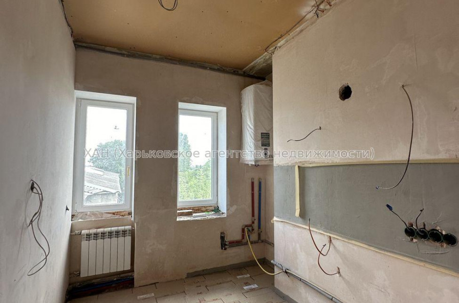 Продам квартиру, Ильи Коваля ул. , 2  ком., 64 м², частичный ремонт 