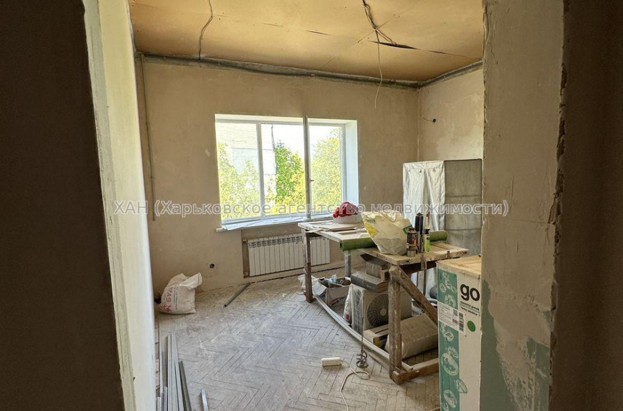 Продам квартиру, Ильи Коваля ул. , 2 кім., 64 м², частичный ремонт 