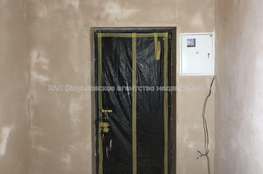 Продам квартиру, Ильи Коваля ул. , 2  ком., 64 м², частичный ремонт 