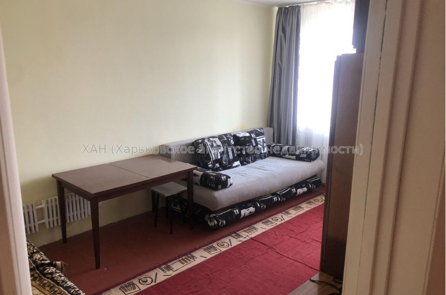 Продам квартиру, Волонтерская ул. , 3 кім., 72 м², косметический ремонт 