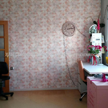 Продам квартиру, Академика Павлова ул. , 3  ком., 84.20 м², косметический ремонт 