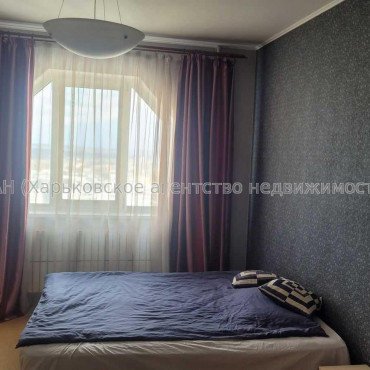 Продам квартиру, Академика Павлова ул. , 3 кім., 84.20 м², косметический ремонт 