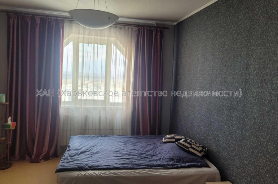 Продам квартиру, Академика Павлова ул. , 3 кім., 84.20 м², косметический ремонт 
