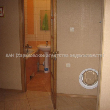 Продам квартиру, Академика Павлова ул. , 3  ком., 84.20 м², косметический ремонт 