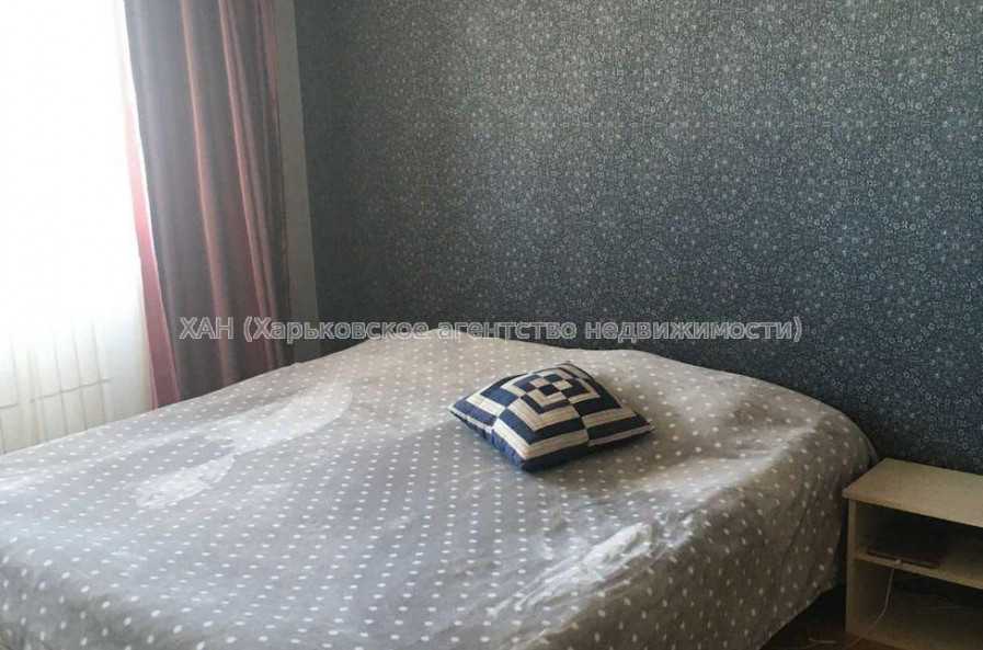Продам квартиру, Академика Павлова ул. , 3 кім., 84.20 м², косметический ремонт 